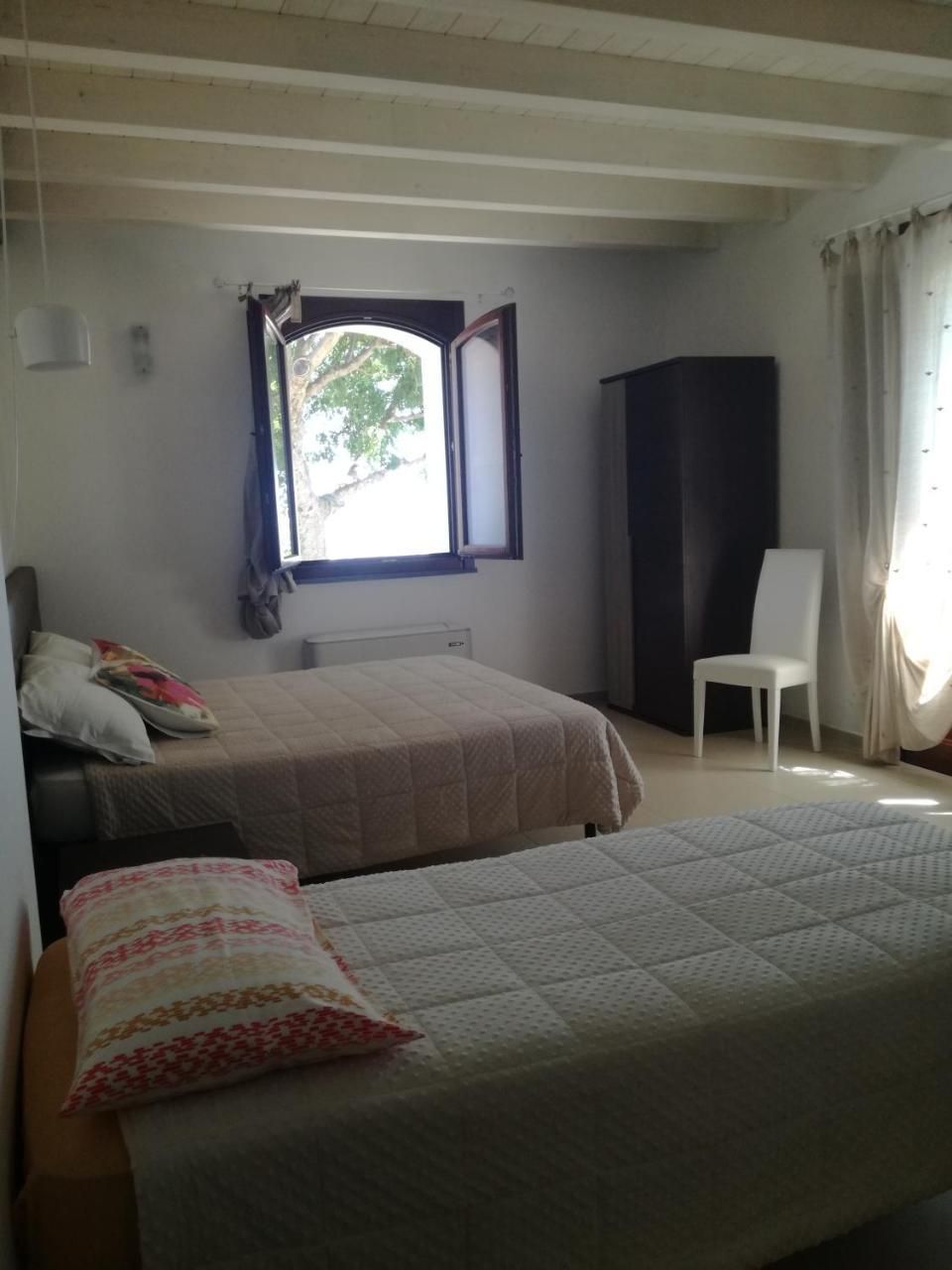 B&B I Frassini Кастелбуоно Екстериор снимка